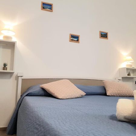 Casa Di Giu Bed & Breakfast Porto Torres Bagian luar foto