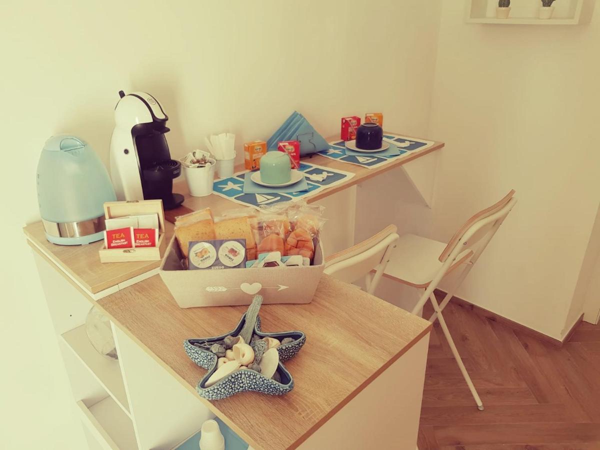Casa Di Giu Bed & Breakfast Porto Torres Bagian luar foto